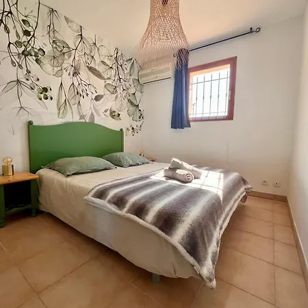 Superbe Vue Proche De La Avec Piscine *